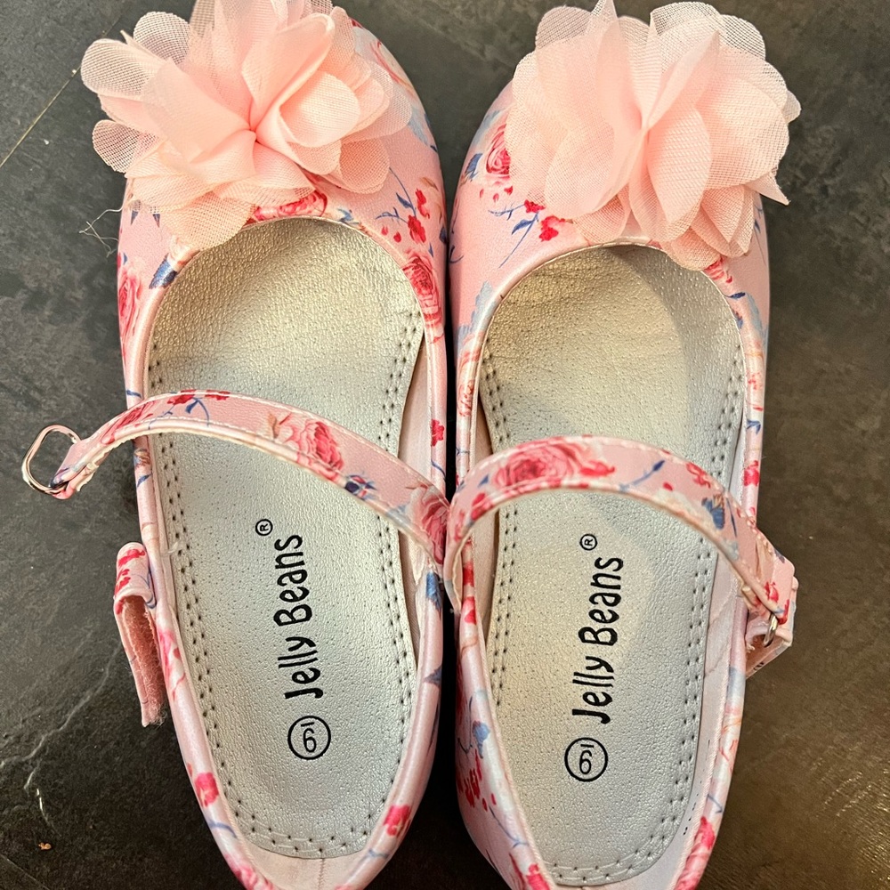 Dress shoes for toddler size 9.